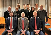 Die neue Vorstandschaft um die Vorstände Stefan Rieder (vorne Mitte), Ludwig Lang (vorne rechts) und Uli Stemmler (vorne links).